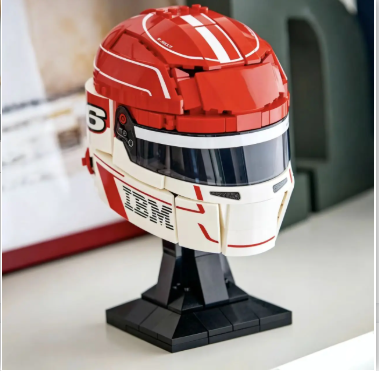 The new must-have driver helme - Event Party review and price
